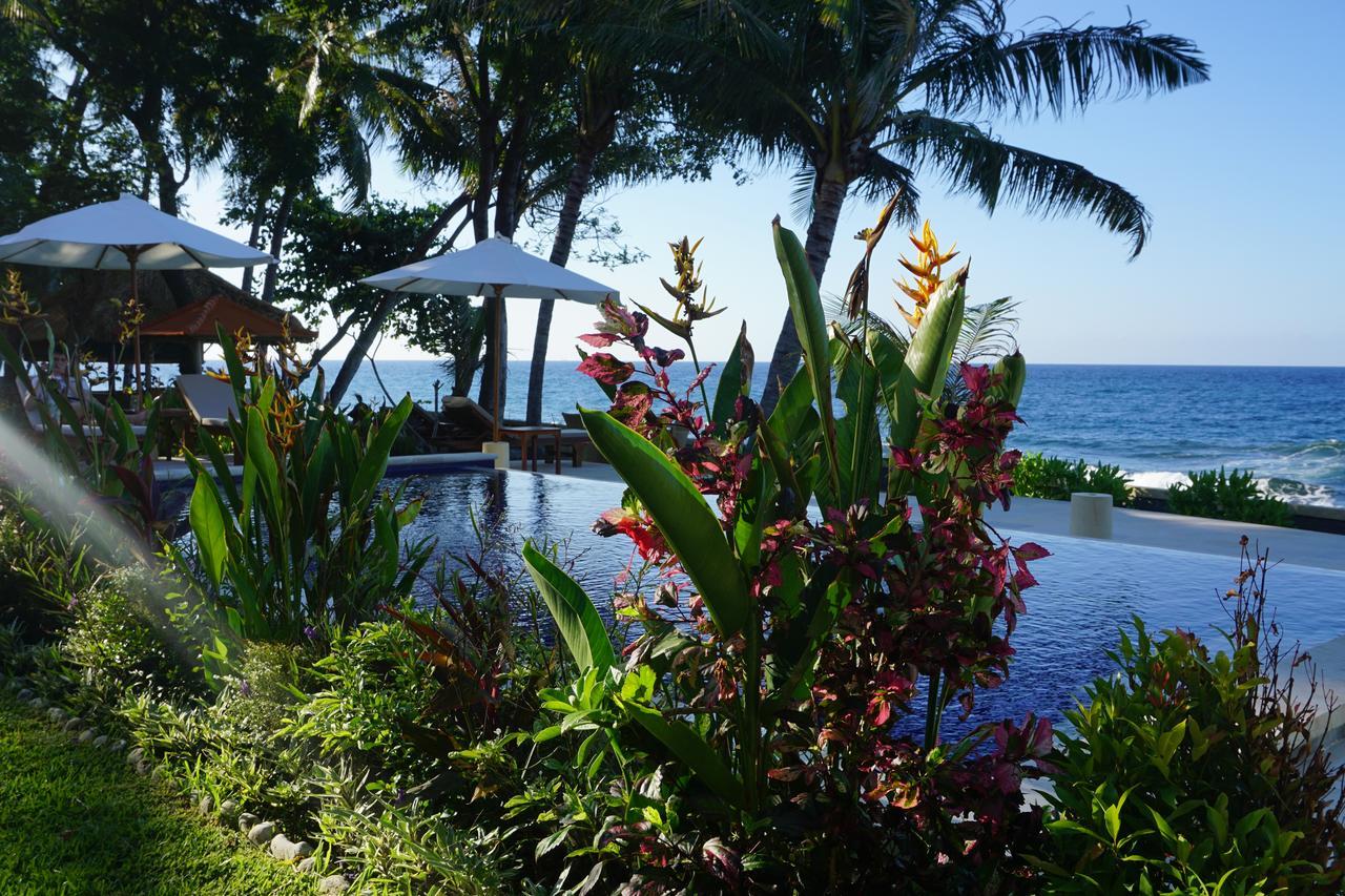 Alam Mimpi Bali Hotel Tejakula Exterior photo